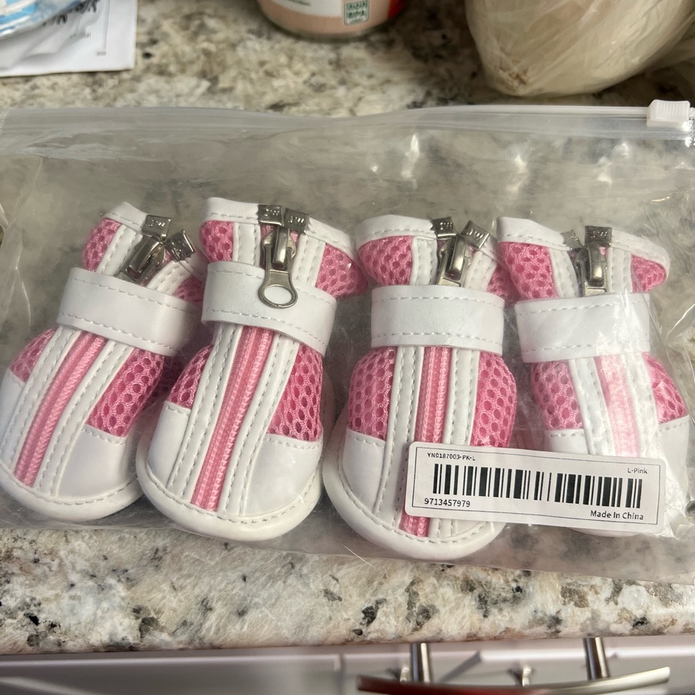 New pet shoes size 4